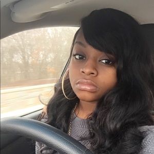 Meet your Posher, Ebony